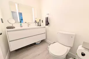 3281 Valley Square Ln, San Jose, CA 95117 - Photo 25