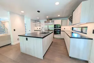 3281 Valley Square Ln, San Jose, CA 95117 - Photo 17