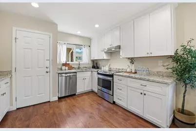 37915 Essanay Pl, Fremont, CA 94536 - Photo 7