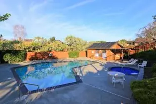 1310 Trinity Dr, Menlo Park, CA 94025 - Photo 13