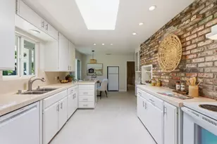 330 S El Monte Ave, Los Altos, CA 94022 - Photo 11