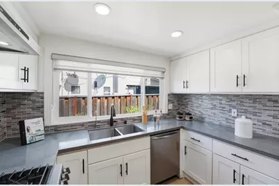 1216 Moonlight Way, Milpitas, CA 95035 - Photo 15