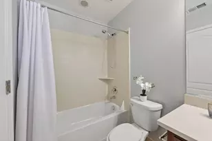 796 N 10th St 1, San Jose, CA 95112 - Photo 25
