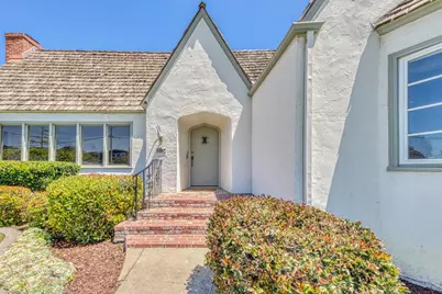 219 Pine St, Salinas, CA 93901 - Photo 7