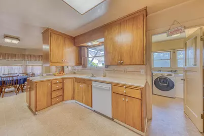 219 Pine St, Salinas, CA 93901 - Photo 17