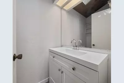 2329 Ticonderoga Dr, San Mateo, CA 94402 - Photo 41