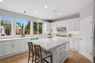 16800 Zinfandel Cir, Morgan Hill, CA 95037 - Photo 9