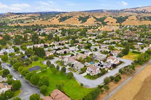 16800 Zinfandel Cir, Morgan Hill, CA 95037 - Photo 71