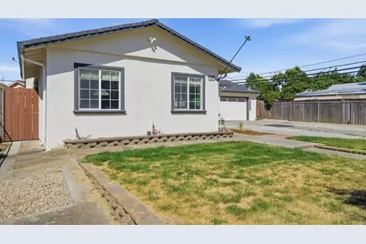 693 Bedivere Dr, San Jose, CA 95127 - Photo 3