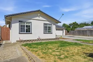 693 Bedivere Dr, San Jose, CA 95127 - Photo 3