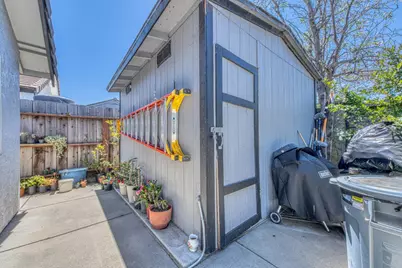 1066 Eagle Dr, Salinas, CA 93905 - Photo 31