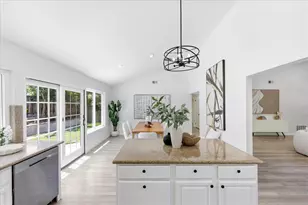 498 Curie Dr, San Jose, CA 95123 - Photo 21