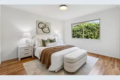 1404 Flores Dr, Pacifica, CA 94044 - Photo 13
