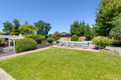 726 Sylvaner Dr, Pleasanton, CA 94566 - Photo 33