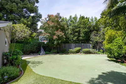 34 Roberts Way, Hillsborough, CA 94010 - Photo 31