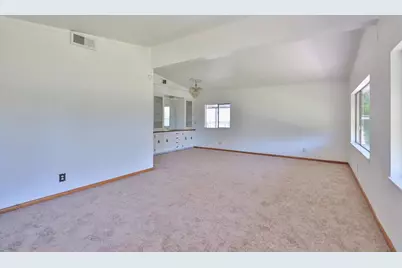 19690 N Hwy 99 121, Acampo, CA 95220 - Photo 9