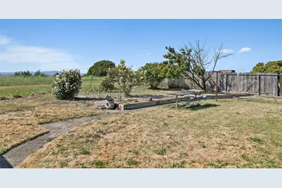 2167 Cypress Ave, San Pablo, CA 94806 - Photo 13