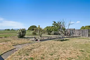 2167 Cypress Ave, San Pablo, CA 94806 - Photo 13