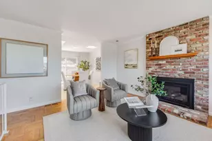 8 Laurel Ct, Belmont, CA 94002 - Photo 3