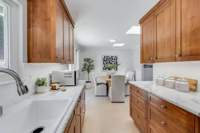 8 Laurel Ct, Belmont, CA 94002 - Photo 7