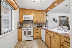 453 Alberto Way D155, Los Gatos, CA 95032 - Photo 7