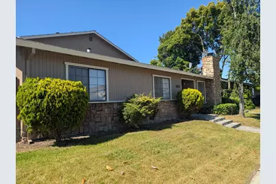 1431 Gabilan Dr, Hollister, CA 95023 - Photo 1