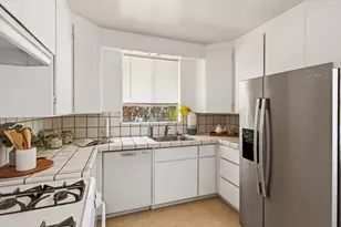 3991 Sutherland Dr, Palo Alto, CA 94303 - Photo 11