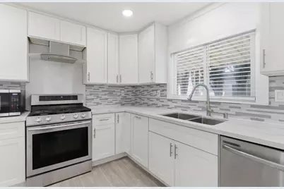 385 Pinefield Rd 385, San Jose, CA 95134 - Photo 13