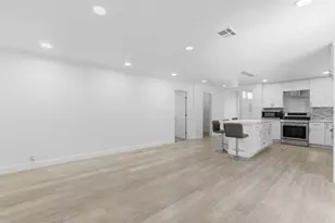 385 Pinefield Rd 385, San Jose, CA 95134 - Photo 11