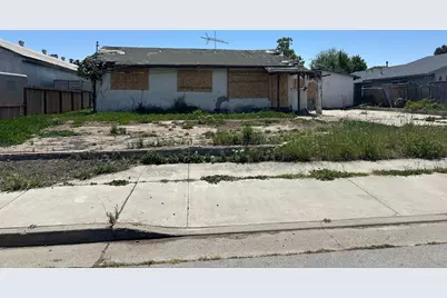 699 4th St, San Juan Bautista, CA 95045 - Photo 1