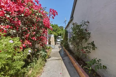 114 Park Ave, Santa Cruz, CA 95062 - Photo 15