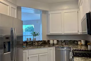 575 Shoal Cir, Redwood City, CA 94065 - Photo 7