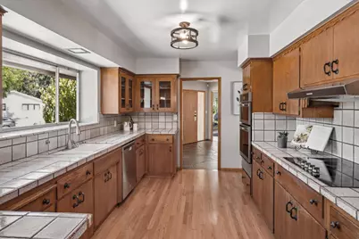 12468 Saratoga Creek Dr, Saratoga, CA 95070 - Photo 21