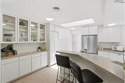 621 Wellsbury Way, Palo Alto, CA 94306 - Photo 13