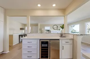 25 Cielo Vista Dr, Monterey, CA 93940 - Photo 9
