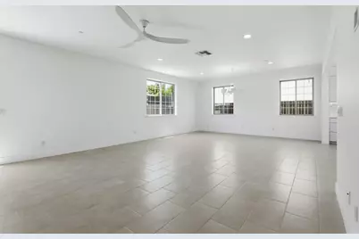 1007 Amore St, Hollister, CA 95023 - Photo 9