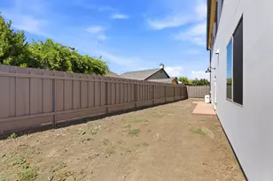 1001 Amore St, Hollister, CA 95023 - Photo 45