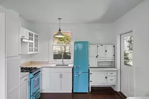 218 4th St, Pacific Grove, CA 93950 - Photo 25