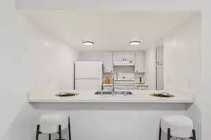 215 Red Oak Dr G, Sunnyvale, CA 94086 - Photo 13