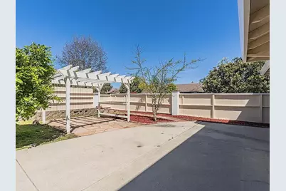 1520 Cambridge Ct, Salinas, CA 93906 - Photo 37