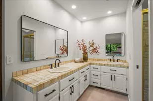 16565 Oak View Cir, Morgan Hill, CA 95037 - Photo 27