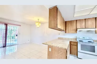 150 Checkers Dr, San Jose, CA 95116 - Photo 9