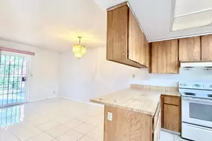 150 Checkers Dr, San Jose, CA 95116 - Photo 9
