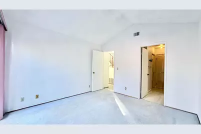 150 Checkers Dr, San Jose, CA 95116 - Photo 15