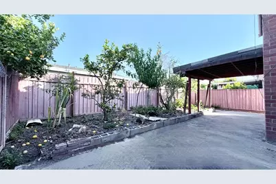 150 Checkers Dr, San Jose, CA 95116 - Photo 29