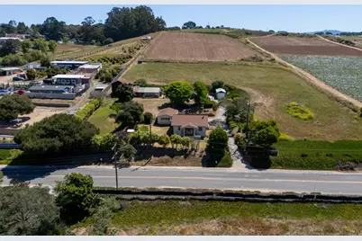 2079 Elkhorn Rd, Castroville, CA 95012 - Photo 1