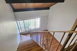 820 Illinois Ave 16, Los Banos, CA 93635 - Photo 11