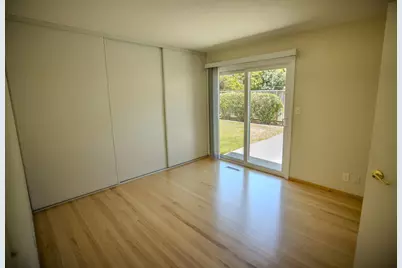 3990 Manzanita Dr, San Jose, CA 95117 - Photo 11