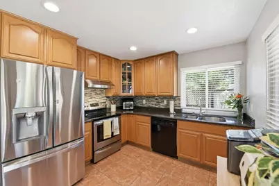 597 Oldbrook Ct, San Jose, CA 95111 - Photo 7