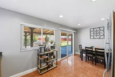 597 Oldbrook Ct, San Jose, CA 95111 - Photo 11